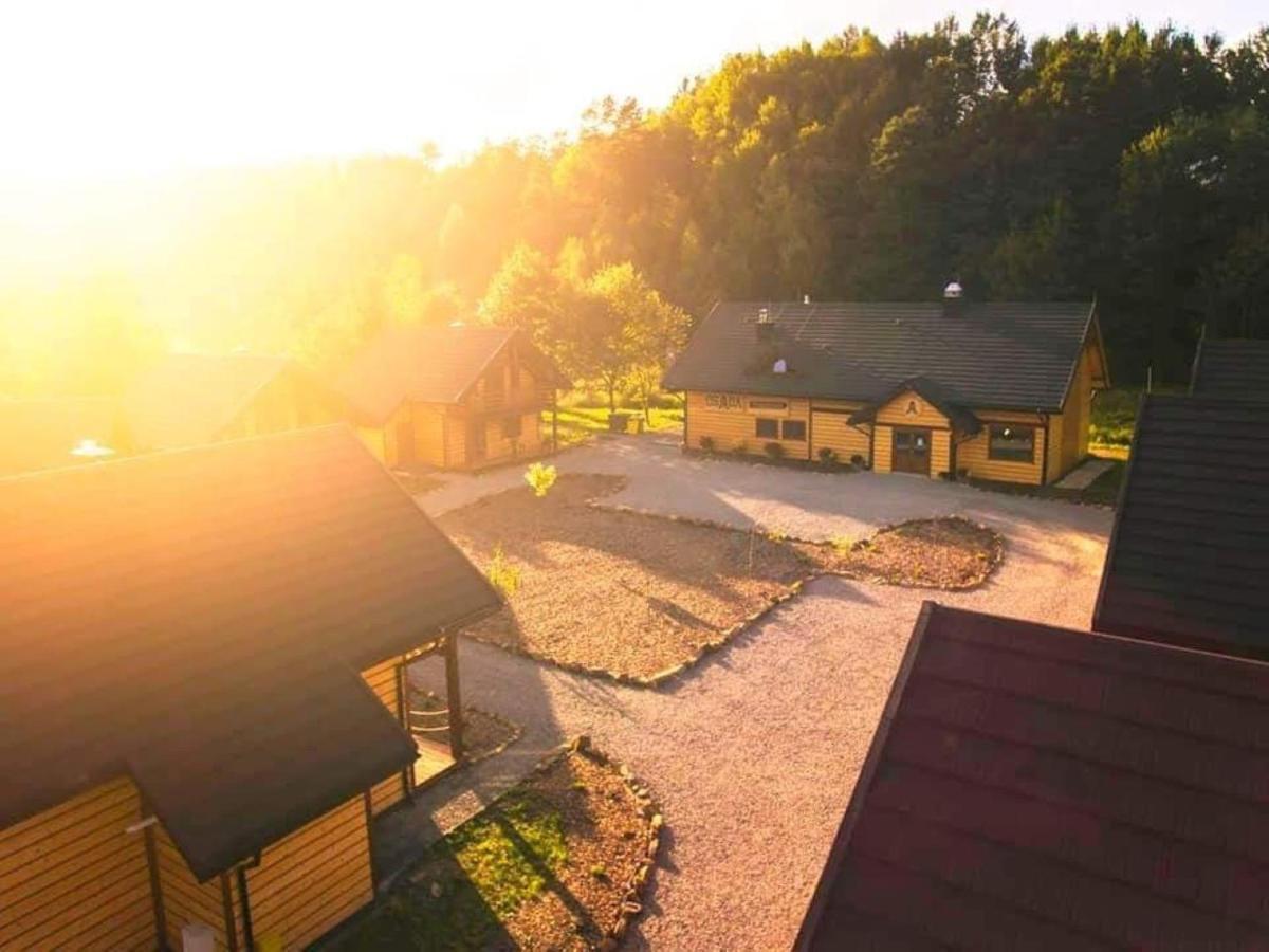 OSADA PODRÓŻNIKA - Całoroczne Domki Drewniane Hoczew Exterior foto