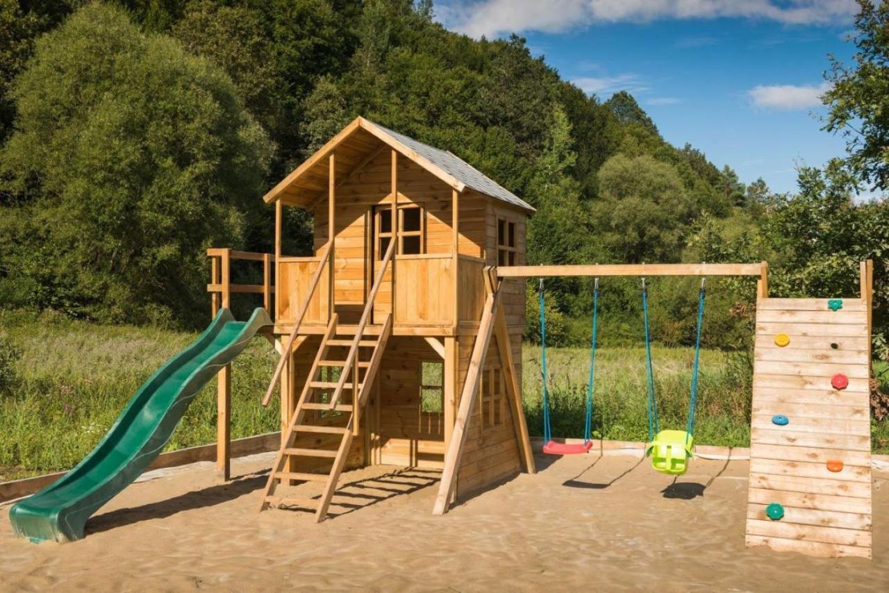 OSADA PODRÓŻNIKA - Całoroczne Domki Drewniane Hoczew Exterior foto