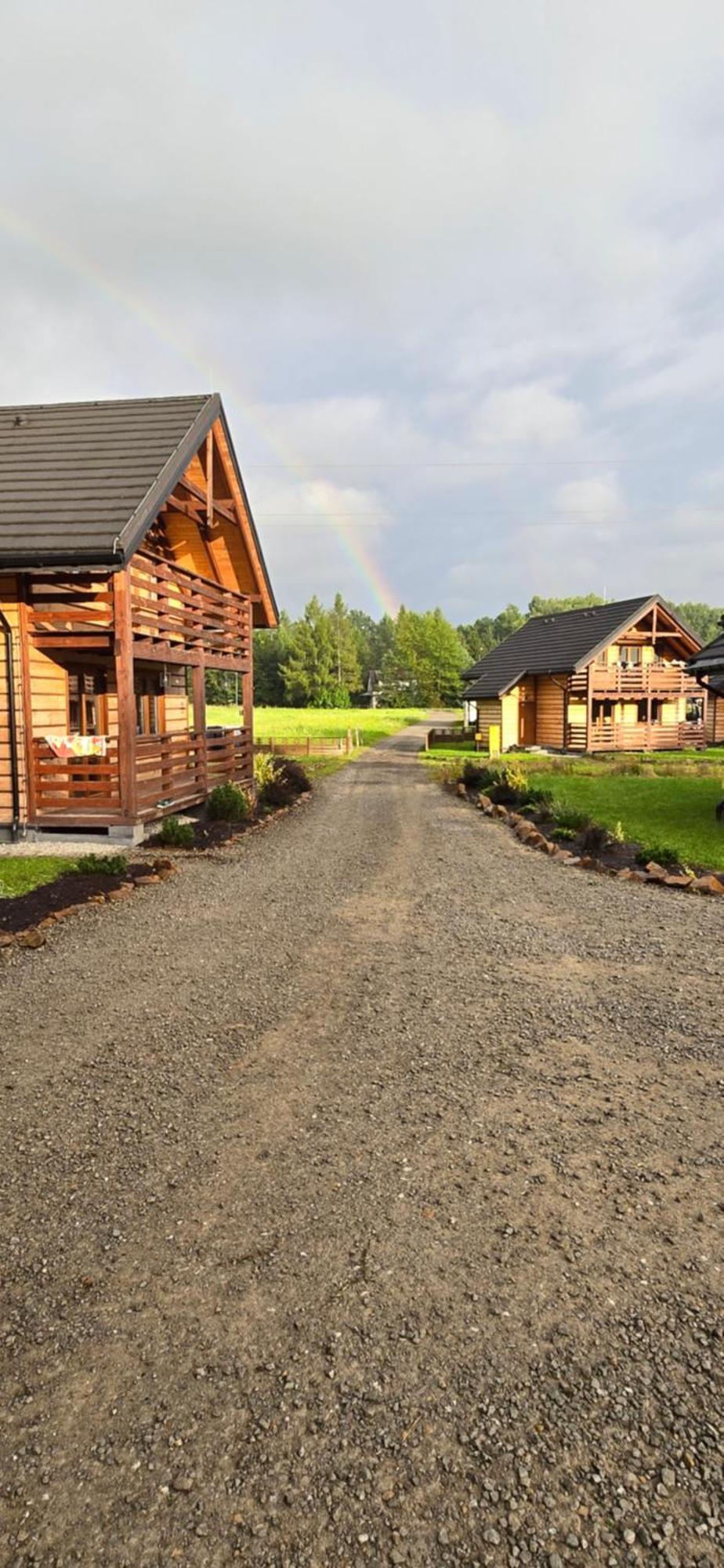 OSADA PODRÓŻNIKA - Całoroczne Domki Drewniane Hoczew Exterior foto